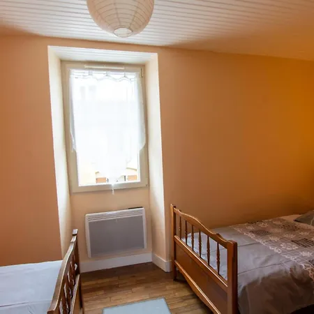 Maison Spacieuse Proche Lascaux, Wifi, Terrasse - Fr-1-616-148 펜션 *