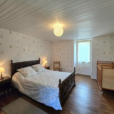 Maison Spacieuse Proche Lascaux, Wifi, Terrasse - Fr-1-616-148