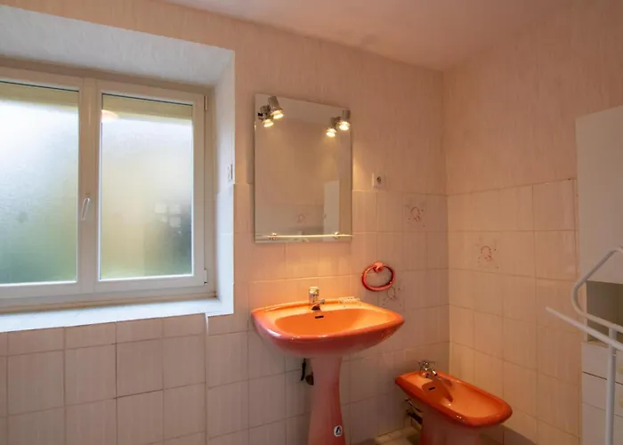 Maison Spacieuse Proche Lascaux, Wifi, Terrasse - Fr-1-616-148 Ferienhaus